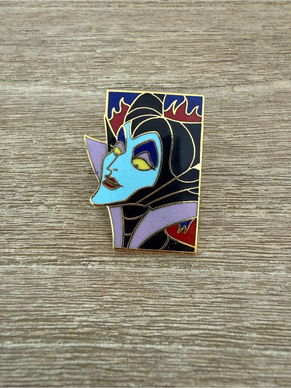 Disney Maleficent enamel Lapel Pin - new